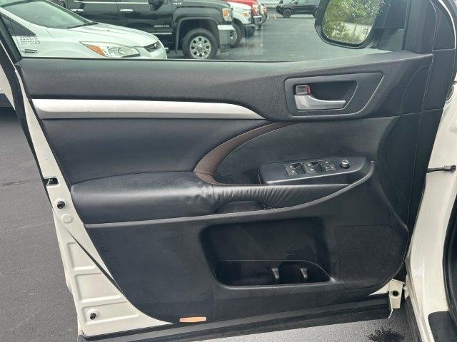 Toyota Highlander  2016