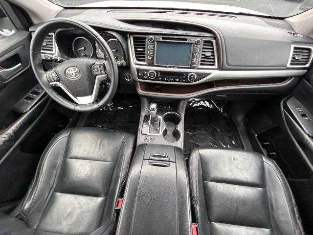 Toyota Highlander  2016