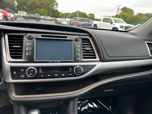 Toyota Highlander  2016