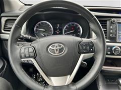 2016 Toyota Highlander 