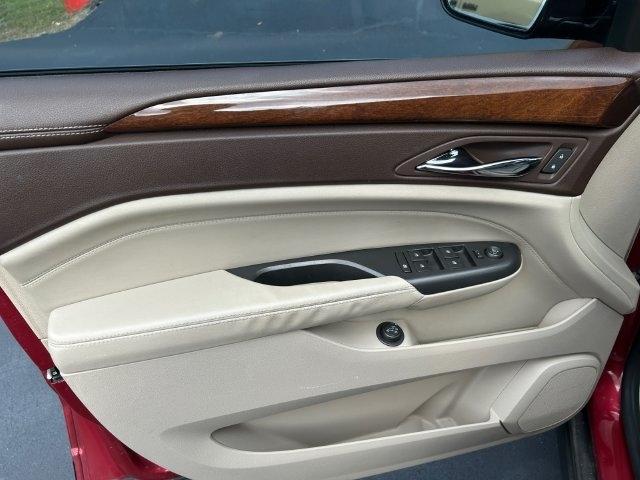 Cadillac SRX  2012