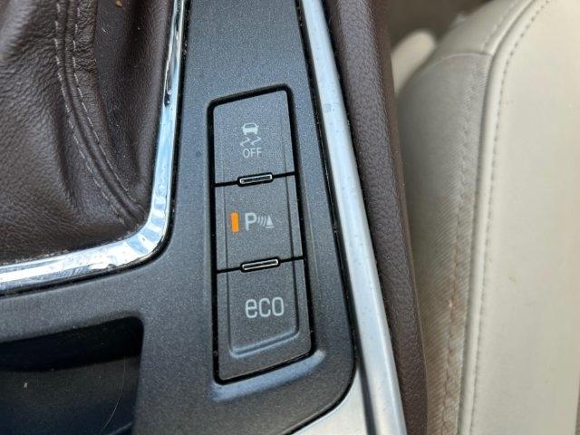 Cadillac SRX  2012