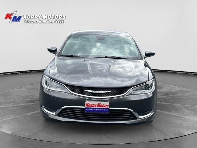 Chrysler 200  2016