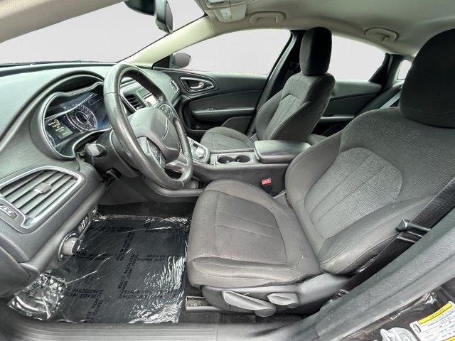 Chrysler 200  2016
