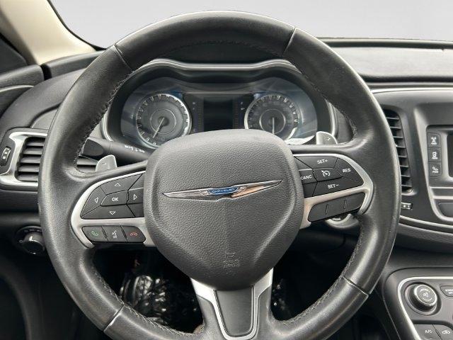 Chrysler 200  2016