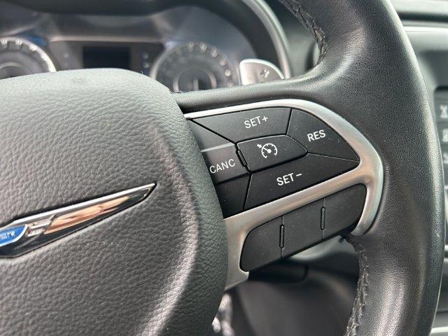 Chrysler 200  2016