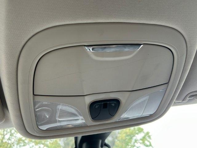Chrysler 200  2016