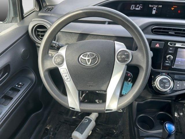 Toyota Prius c  2015