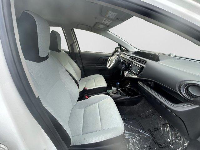Toyota Prius c  2015