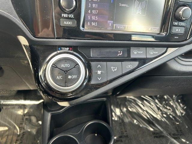 Toyota Prius c  2015