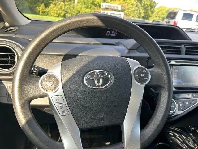 Toyota Prius c  2015