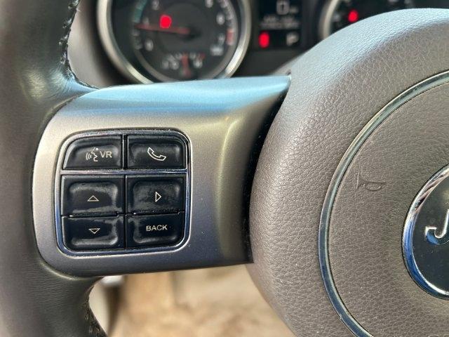 Jeep Grand Cherokee  2012