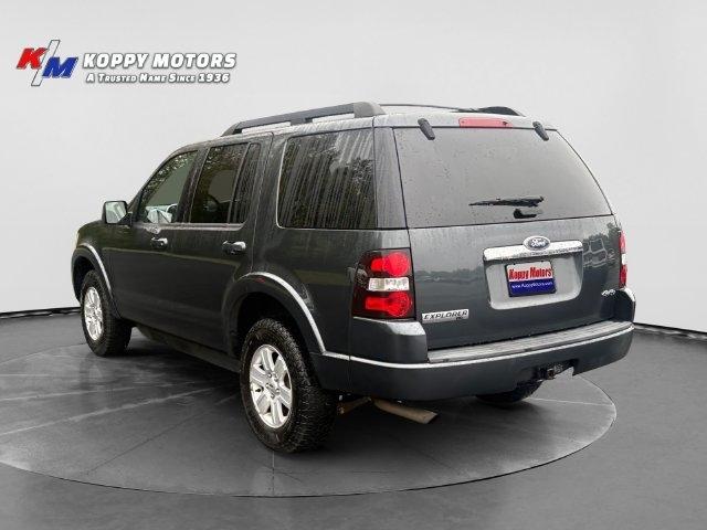 Ford Explorer photo 3