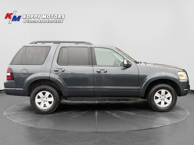 Ford Explorer photo 6