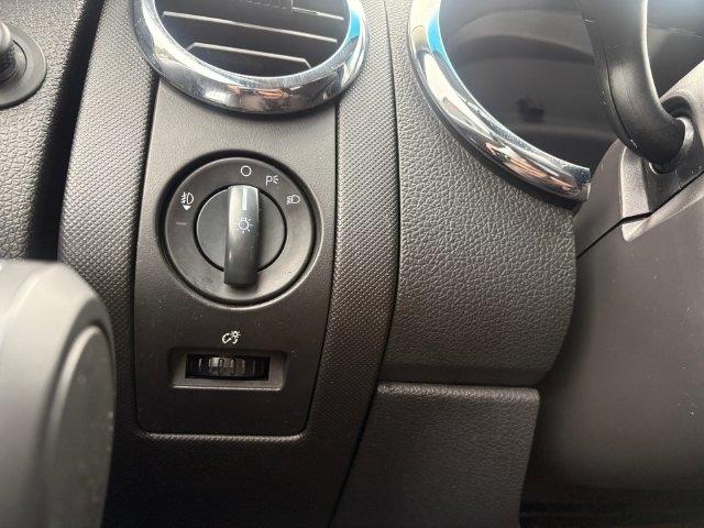Ford Explorer photo 27