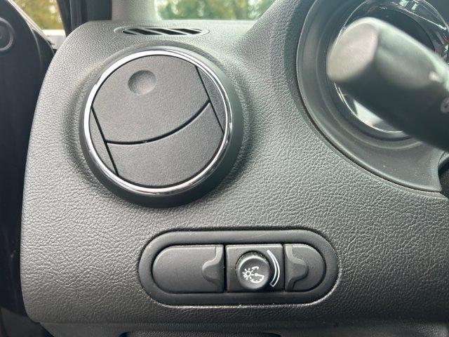 Pontiac G6 photo 25