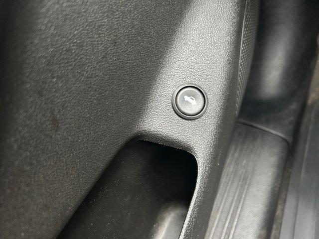Pontiac G6 photo 26
