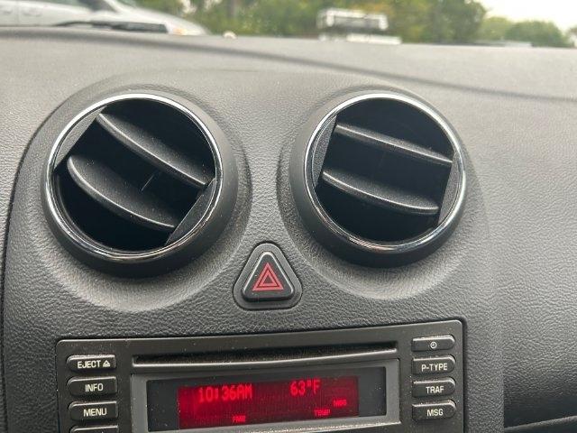 Pontiac G6 photo 31
