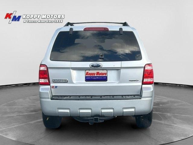 Ford Escape  2008
