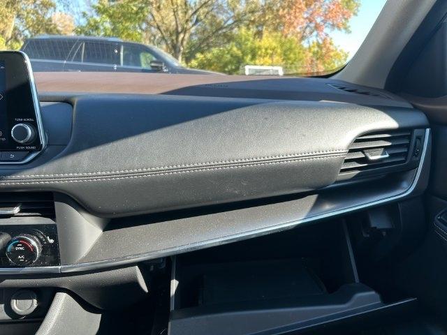 Nissan Rogue  2023