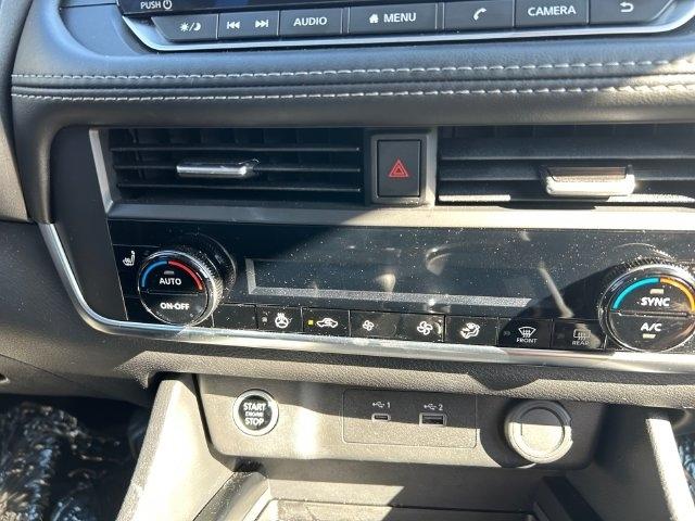 Nissan Rogue  2023