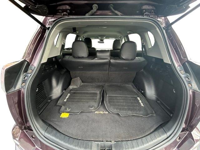 Toyota RAV4  2017