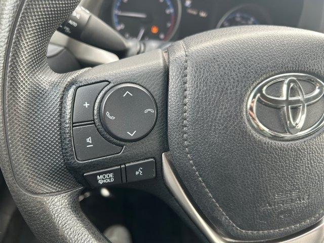 Toyota RAV4  2017