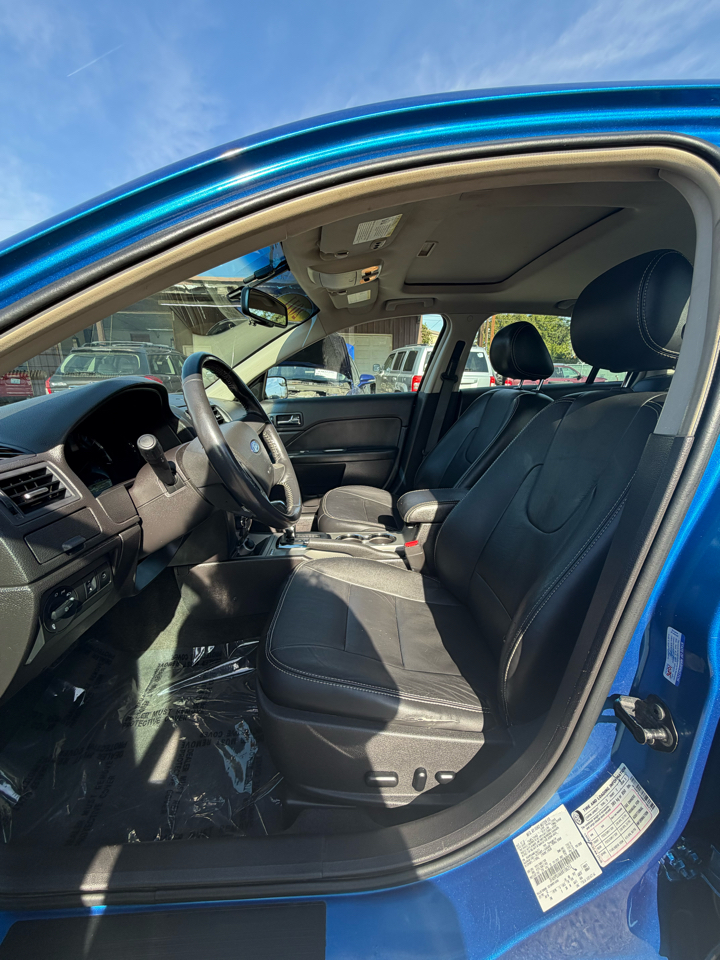 Ford Fusion  2011
