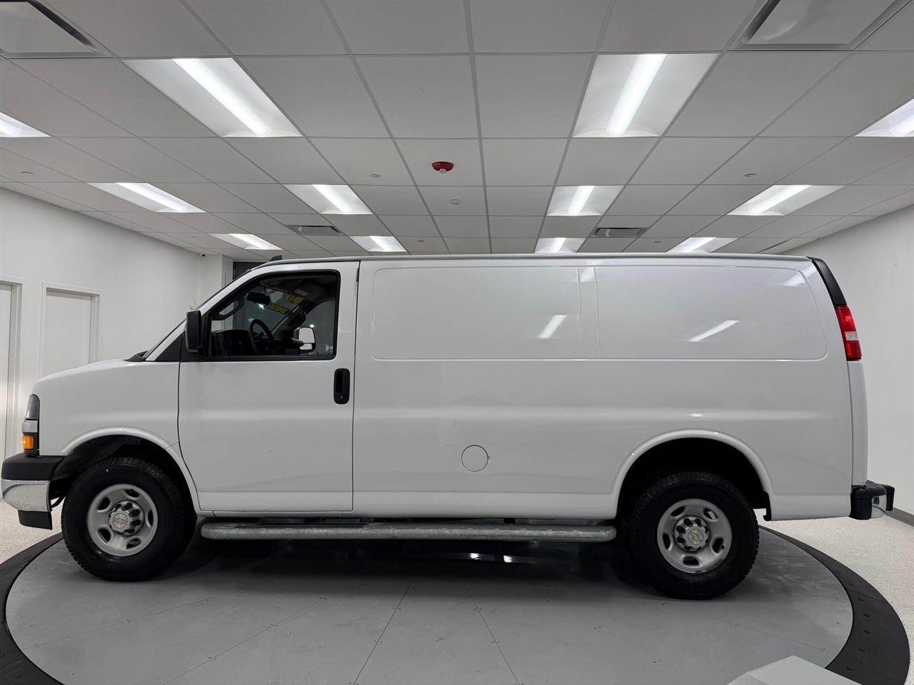 Chevrolet Express 2500 Cargo 2023