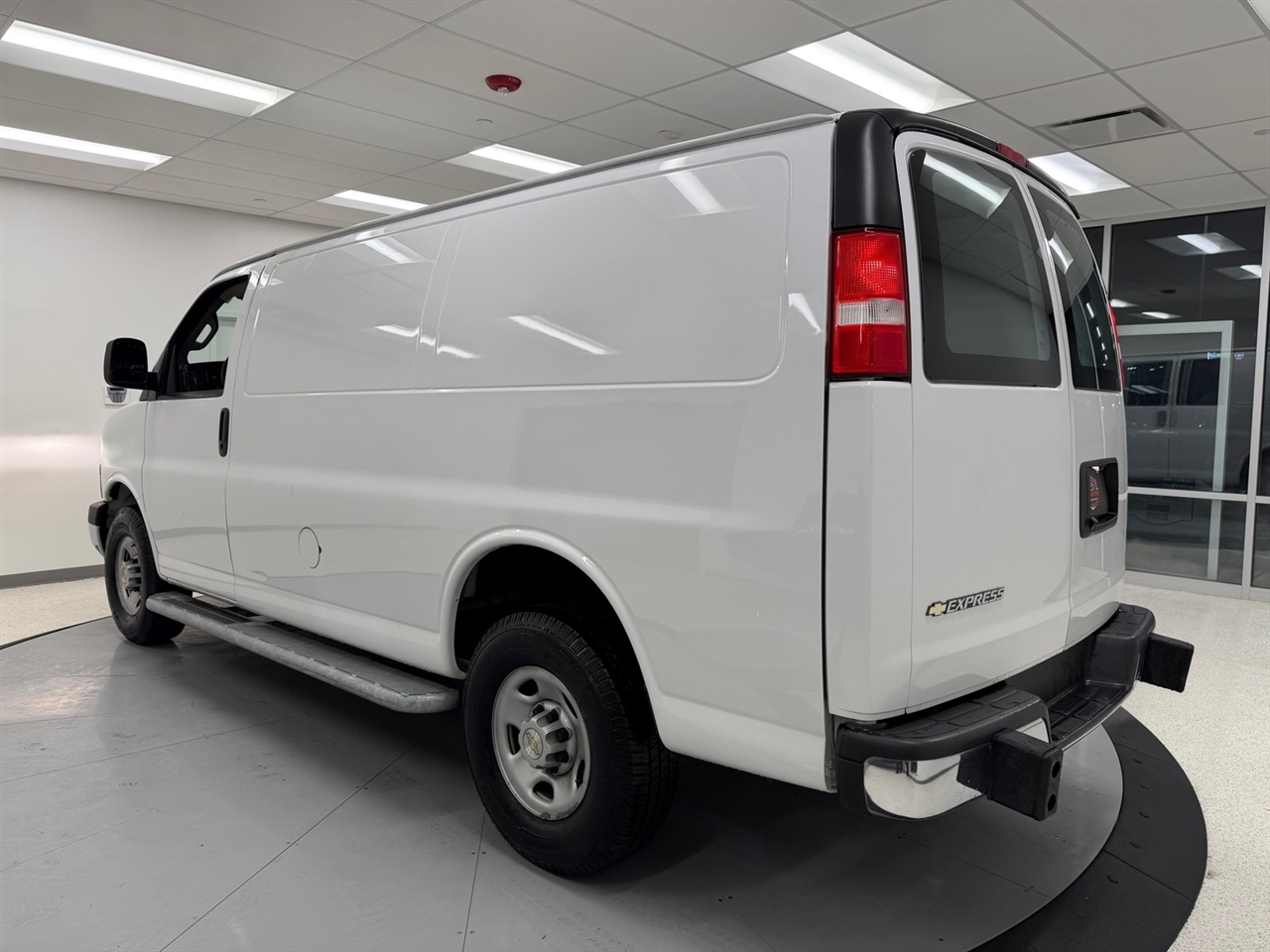 Chevrolet Express 2500 Cargo 2023