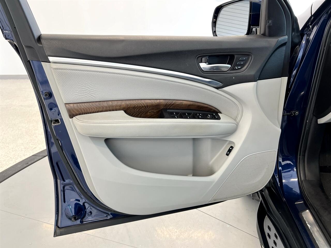 2020 Acura MDX SH-AWD Technology photo 30
