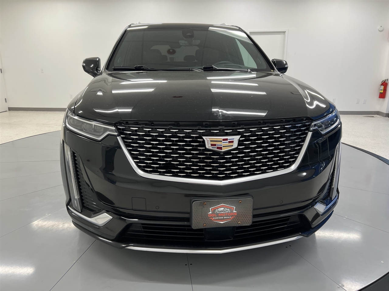 2022 Cadillac XT6 Premium Luxury photo 2