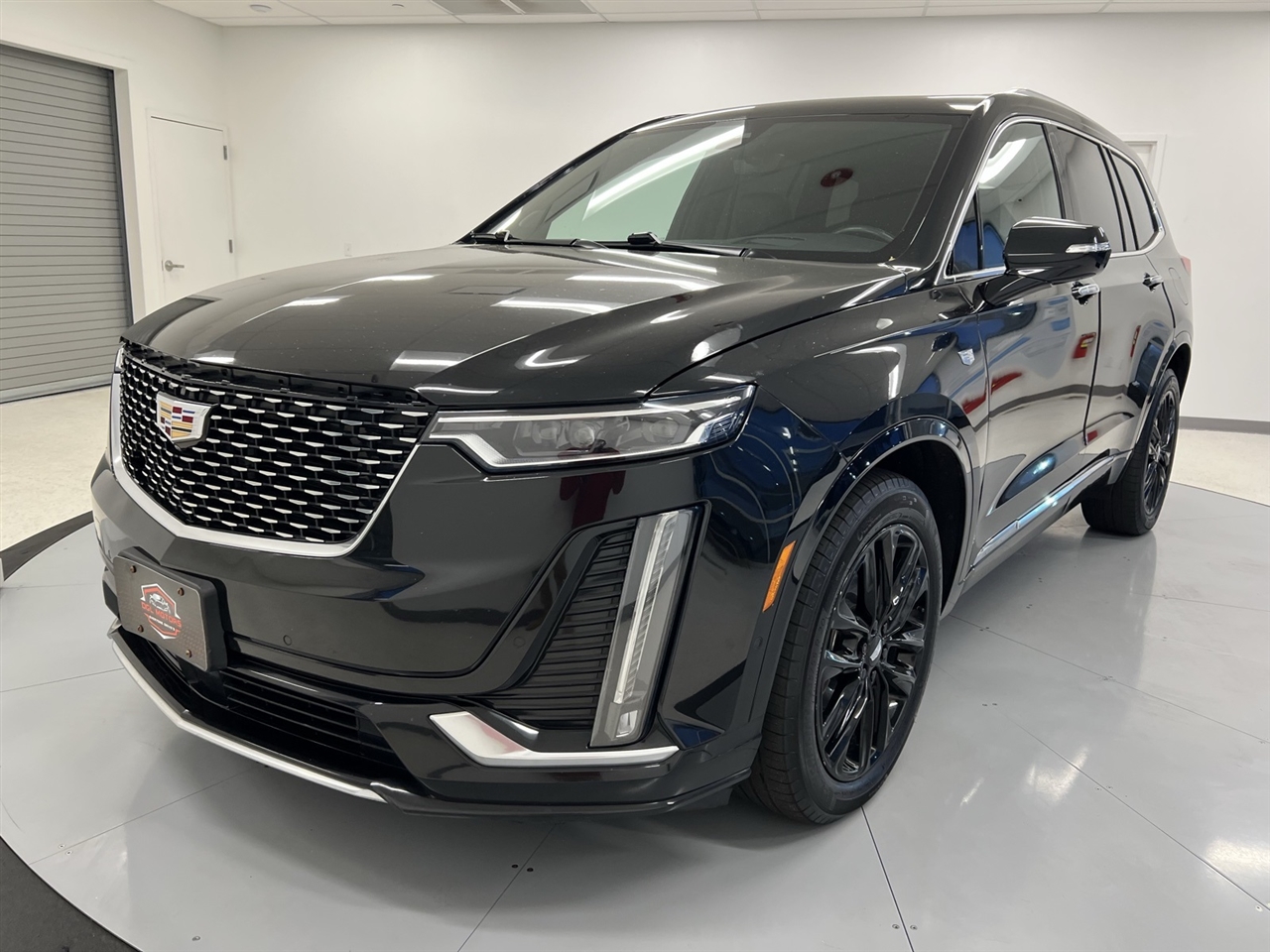2022 Cadillac XT6 Premium Luxury photo 3