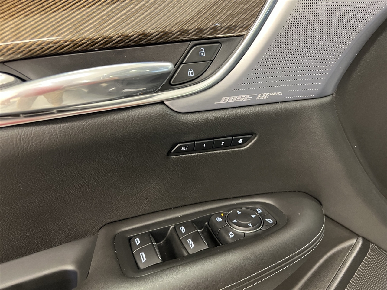 2022 Cadillac XT6 Premium Luxury photo 25
