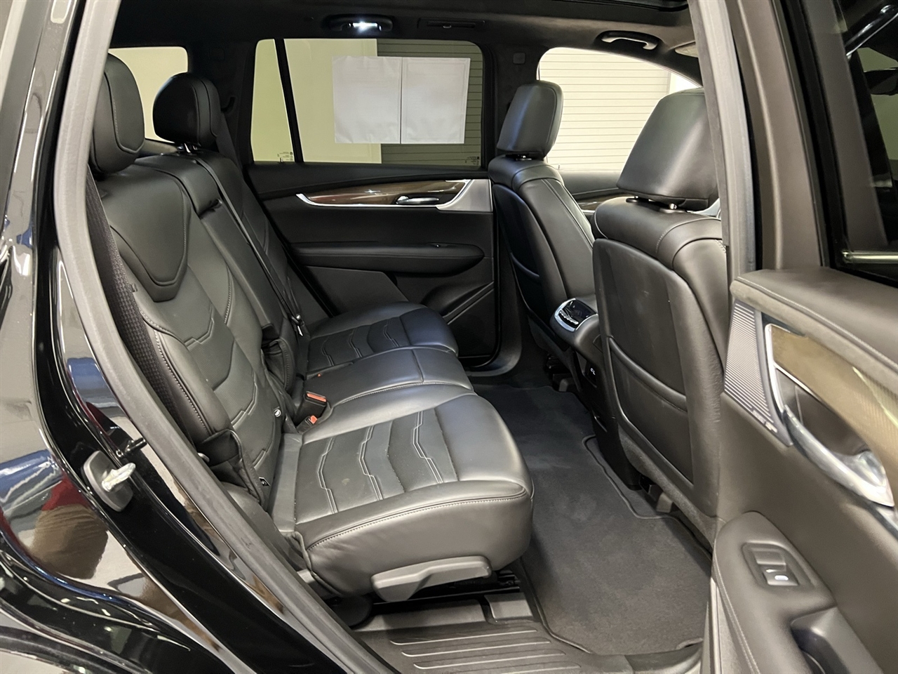 2022 Cadillac XT6 Premium Luxury photo 38