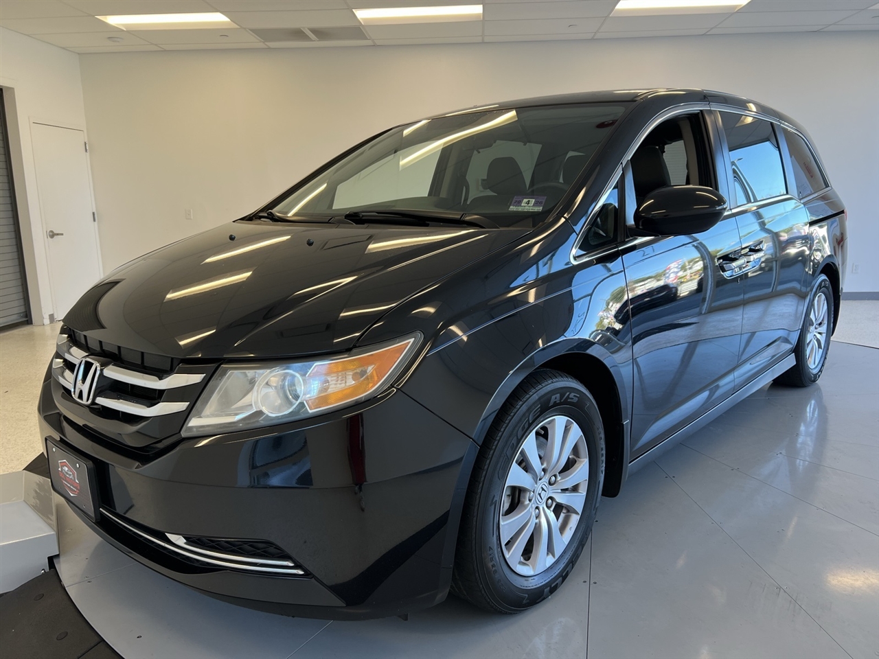 2016 Honda Odyssey EX photo 3
