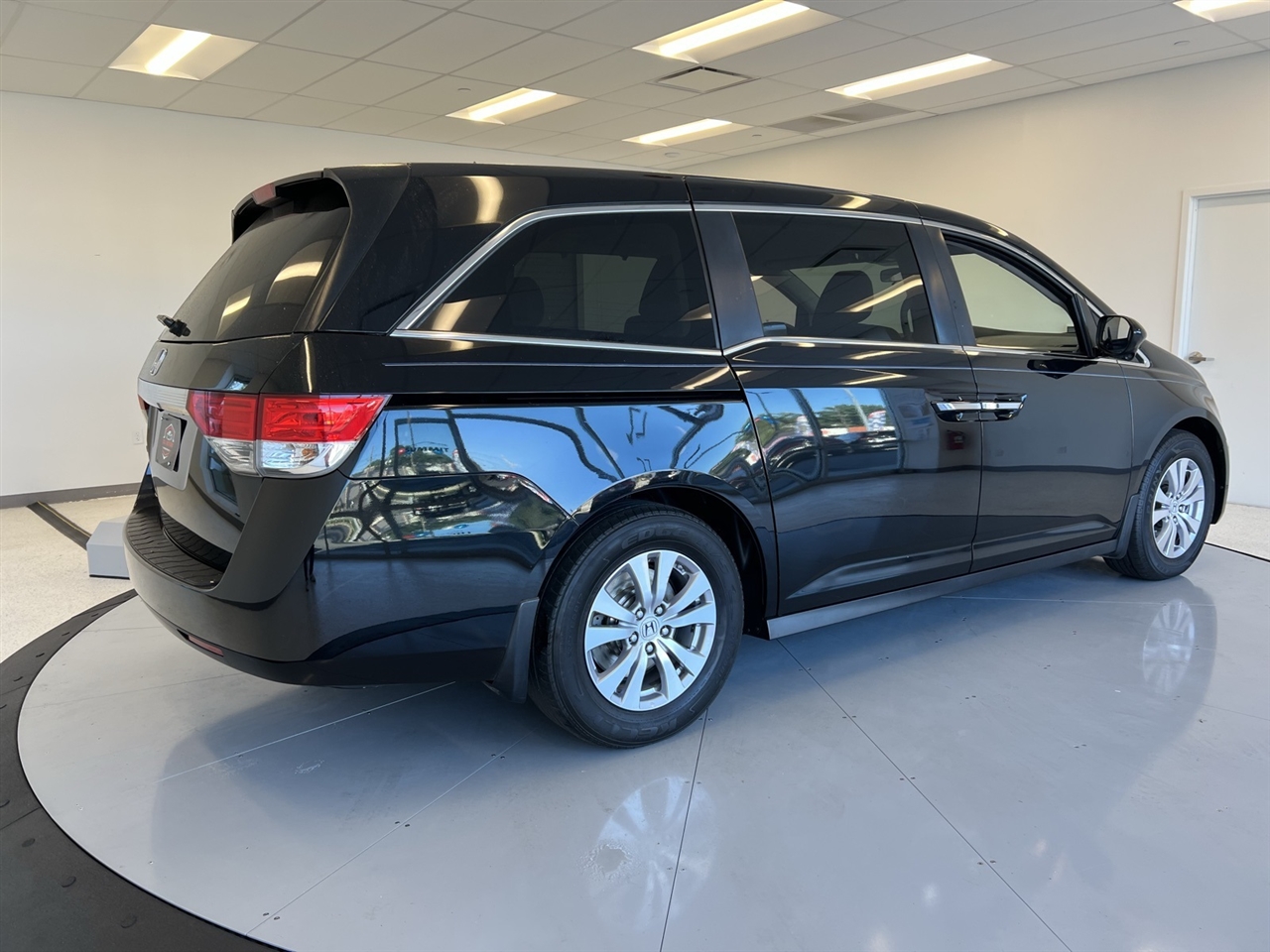 2016 Honda Odyssey EX photo 7