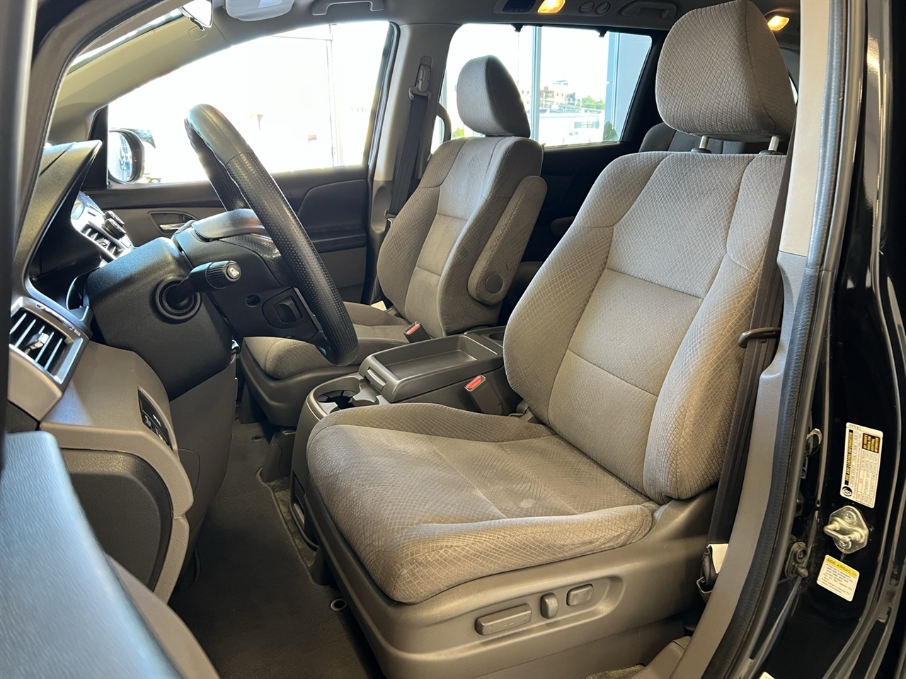 2016 Honda Odyssey EX photo 27