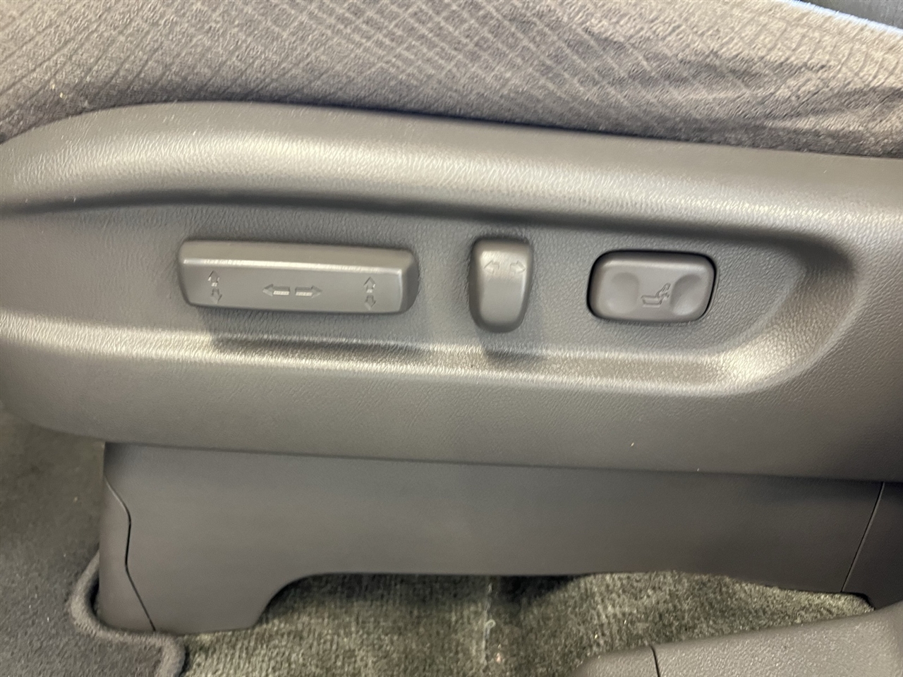 2016 Honda Odyssey EX photo 28