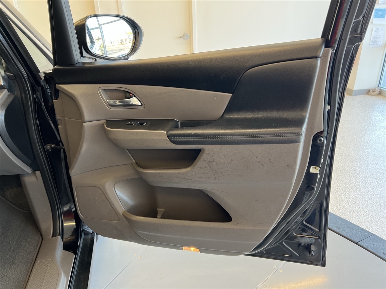 2016 Honda Odyssey EX photo 33