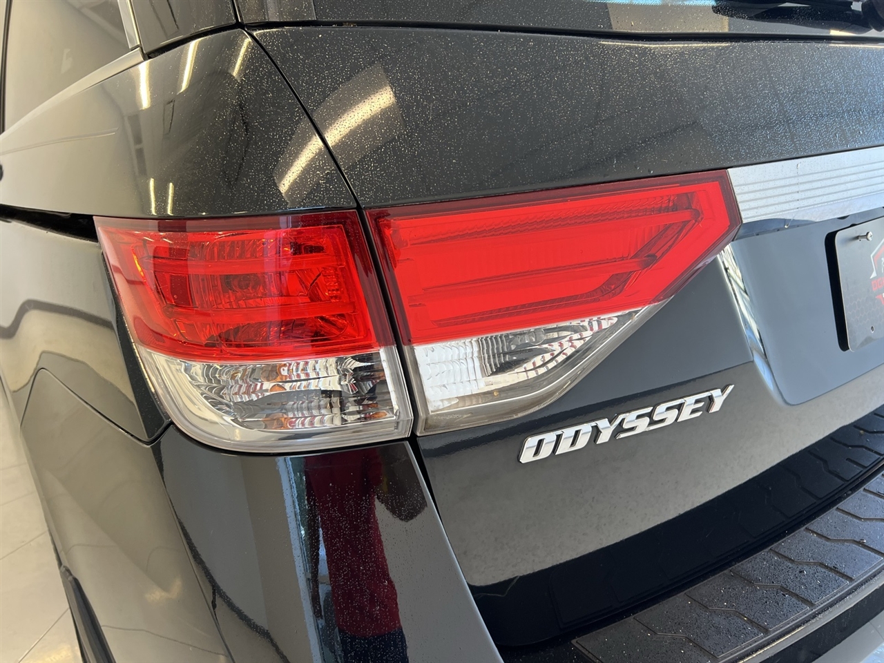 2016 Honda Odyssey EX photo 41