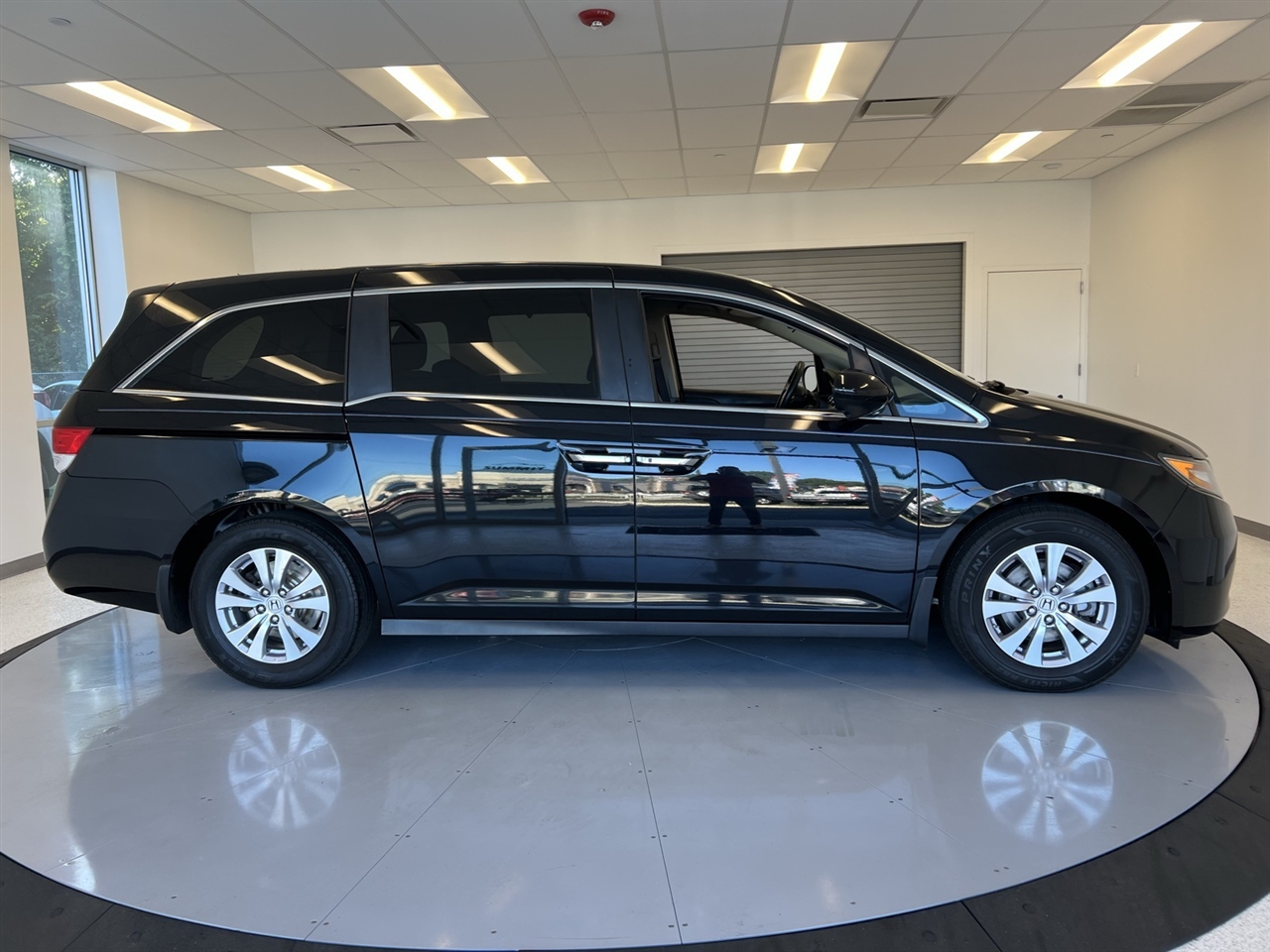 2016 Honda Odyssey EX photo 48
