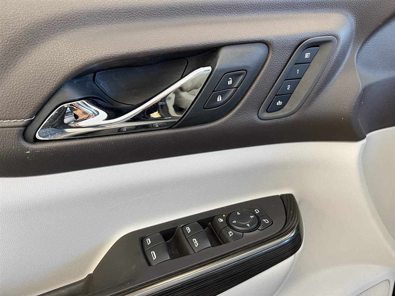 2020 Gmc Acadia SLT photo 24