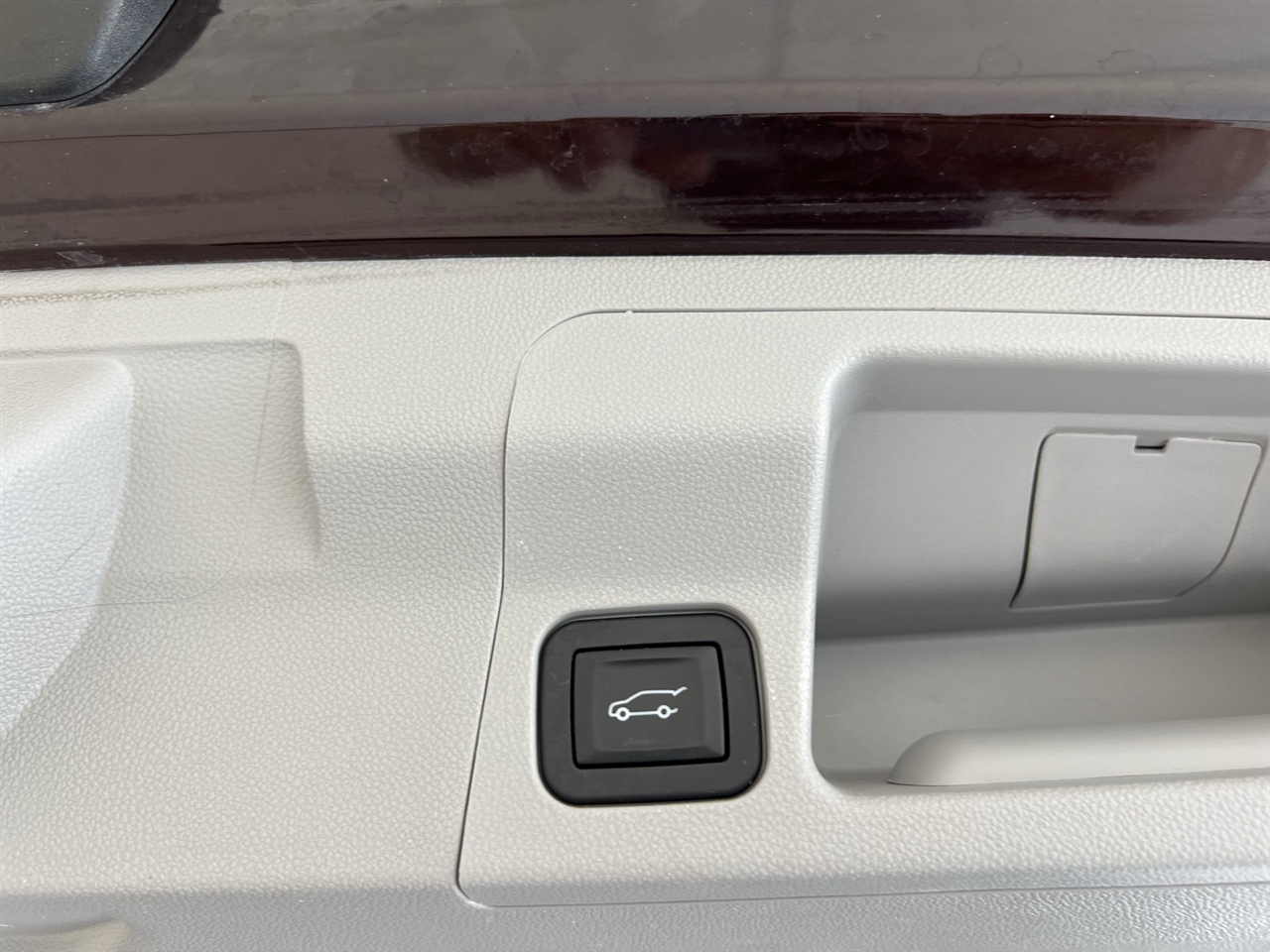 2020 Gmc Acadia SLT photo 32