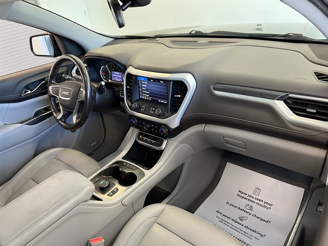 2020 Gmc Acadia SLT photo 37