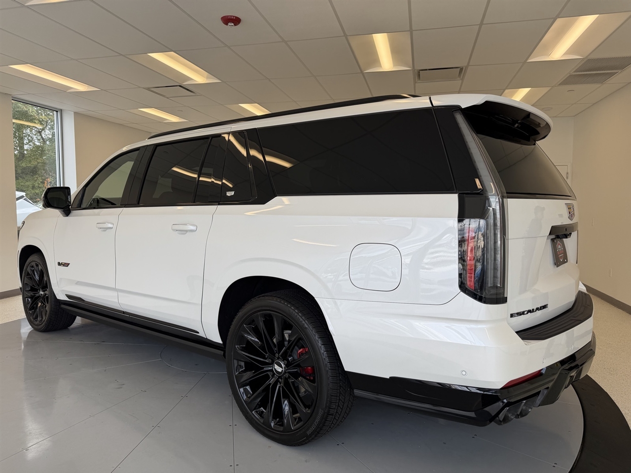 Cadillac Escalade ESV V 4WD 2025