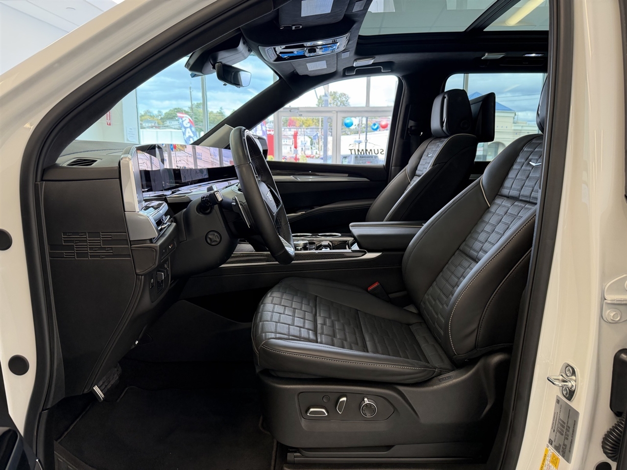 Cadillac Escalade ESV V 4WD 2025