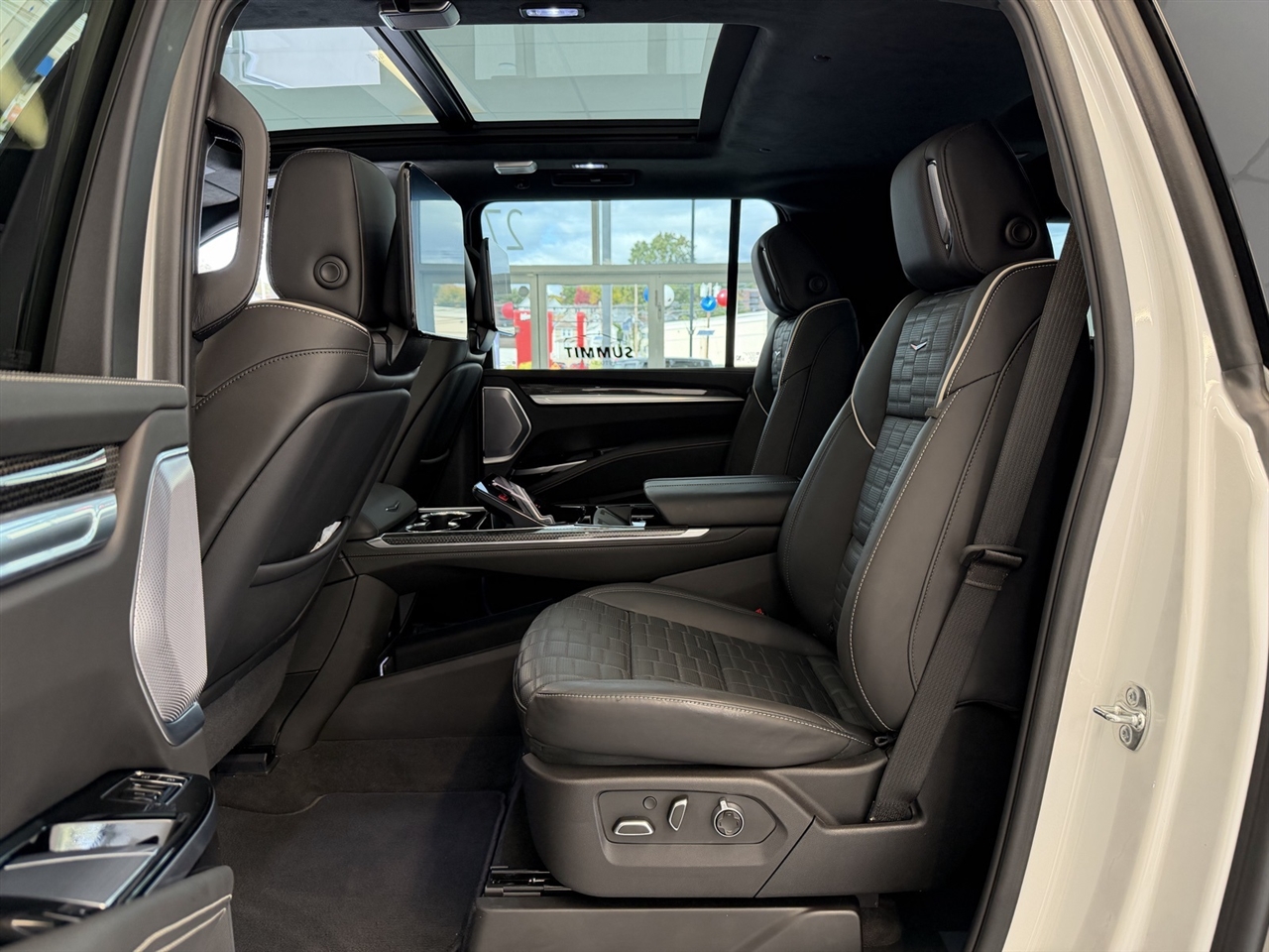 Cadillac Escalade ESV V 4WD 2025