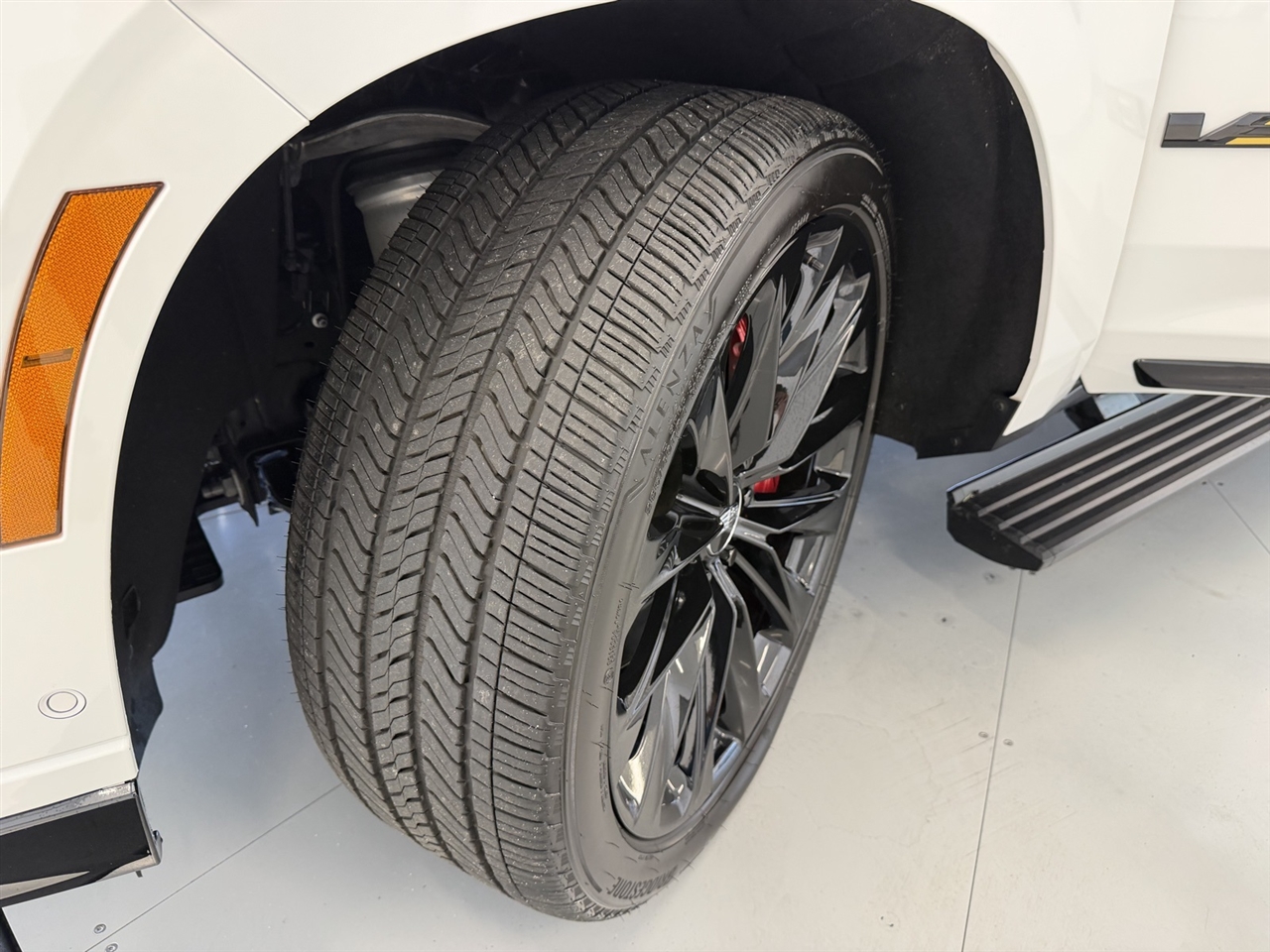 Cadillac Escalade ESV V 4WD 2025