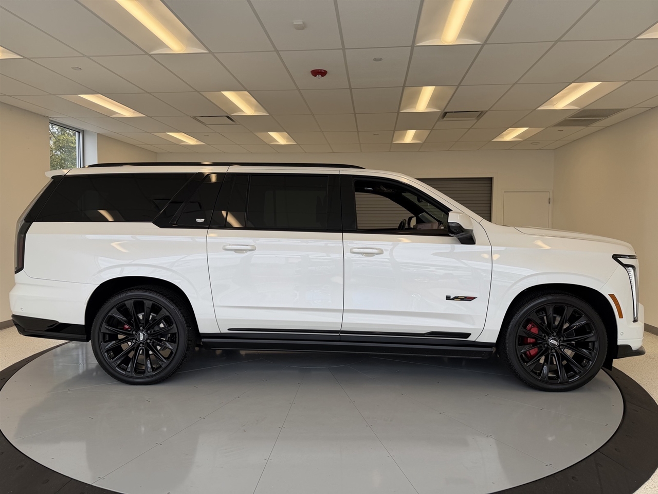 Cadillac Escalade ESV V 4WD 2025